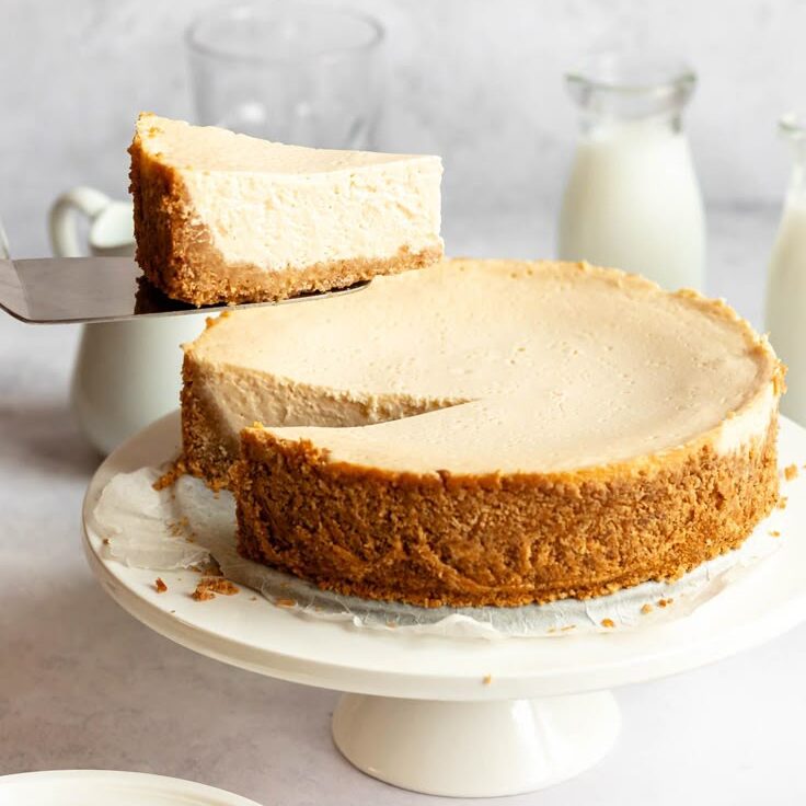 Creamy Vanilla Cheesecake (No Water Bath)