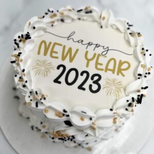 Classic Happy New Year Cake