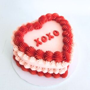 Retro Sweetheart XOXO Cake