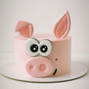 Pretty Piglet Fondant Accent Cake