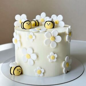 Happy Bee Cake