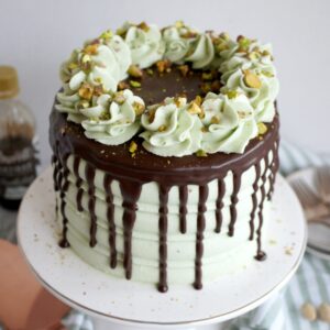 Pistachio Choco Drip Cake